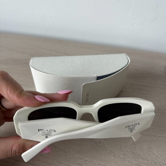 NWOT Prada SPR17W Symbole Sunglasses In Chalk White Geometric Design - Picture 11 of 11